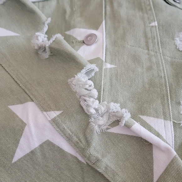 Distressed Star Print Denim Jacket - Picture 5 of 5